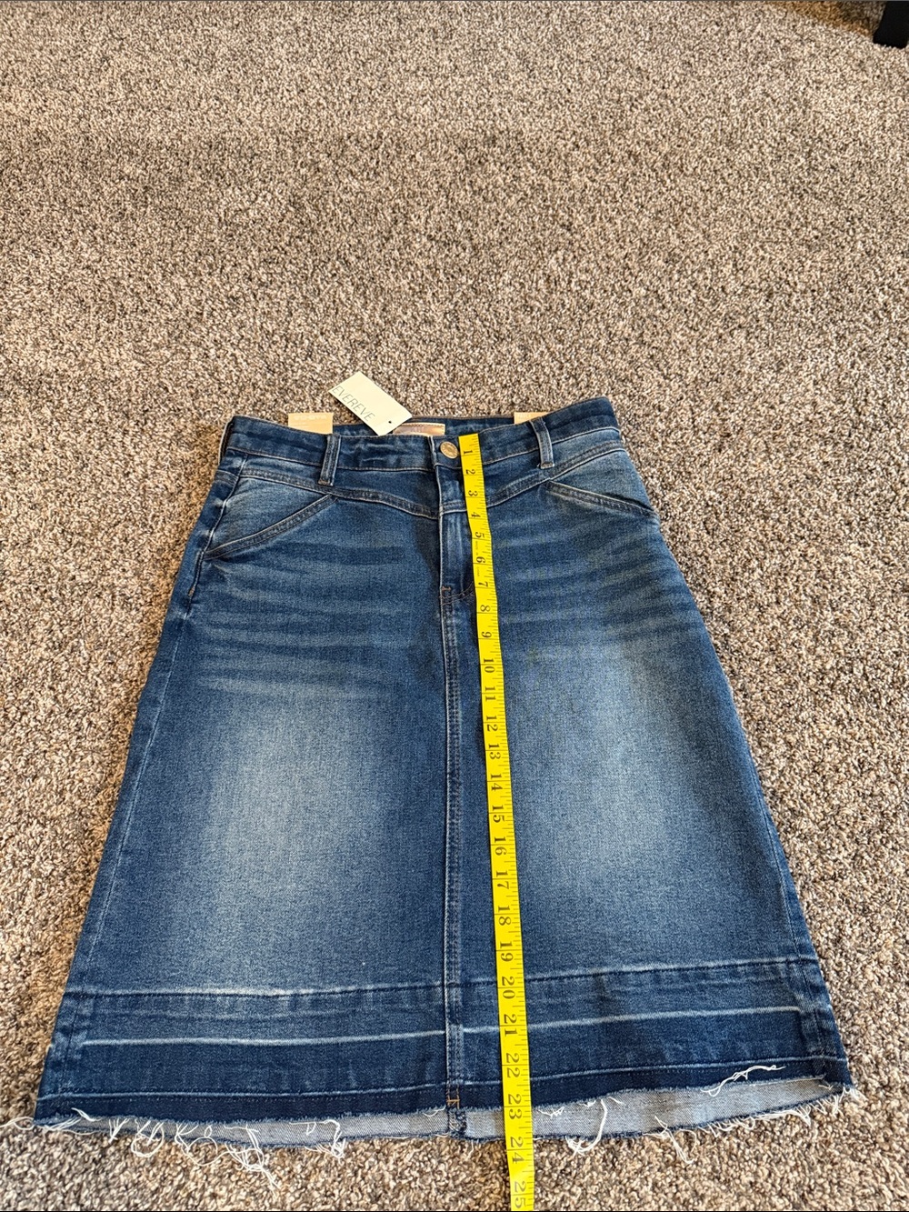 NWT Kut from the Kloth Blue Denim A-Line Skirt Paula Skirt with Frayed Hem Sz 6 - Picture 7 of 8